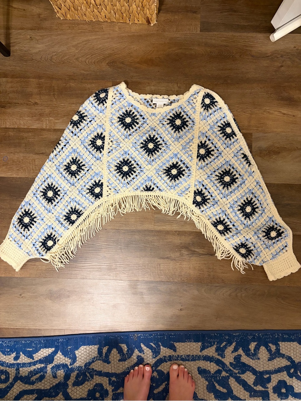 House of Harlow 1960 Crochet Fringe Pullover - Cream & Blue